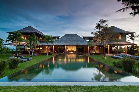 Bali Beach House, Bali Architecture, Bali Style Home, Beachfront Villa, Bali House, Resort Architecture, Tropical Architecture, Rest House, Resort Design