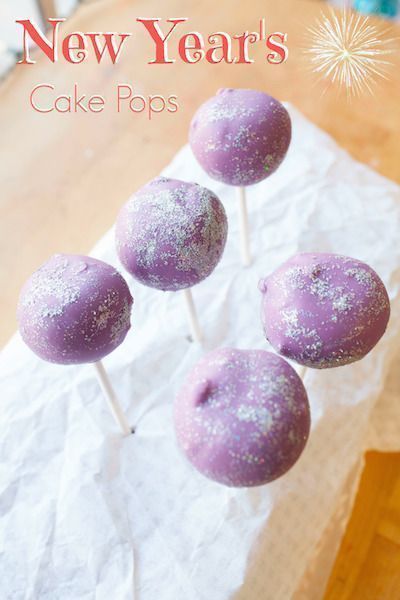 New Year's Cake Pops | Simply Bakings | Includes Video Tutorial #christmascookies #christmasdesserts #easychristmasrecipes #easychristmasdesserts #christmaschocolatedesserts #christmaspartyrecipes #newyearpartyrecipes #easynewyeardesserts New Year Cake Pops, Cake Pop Christmas, New Years Eve Cake, Christmas Chocolate Desserts, New Year Desserts, Cozy Christmas Home, Pop Christmas, Silver Sprinkles, Creative Dessert Recipes