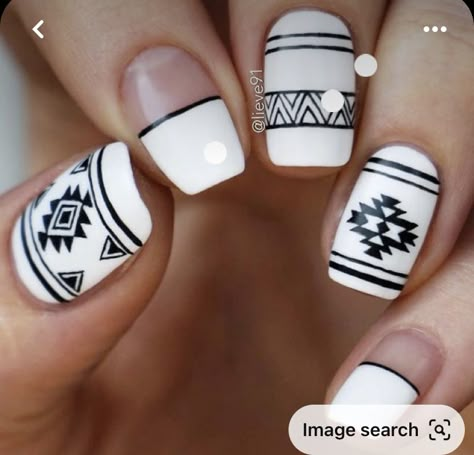 Aztec Nail Art, Country Acrylic Nails, Rodeo Nails, Cowboy Nails, Mouse Nails, Indian Nails, Mickey Mouse Nails, Aztec Nails, Western Nails