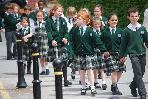 Irish School Uniform, Primary School Teacher Outfits, Outfits Ireland, Aesthetic Uniform, Joey And Aoife, School Uniform Style, School Teacher Outfits, British School Uniform, School Uniform Ideas