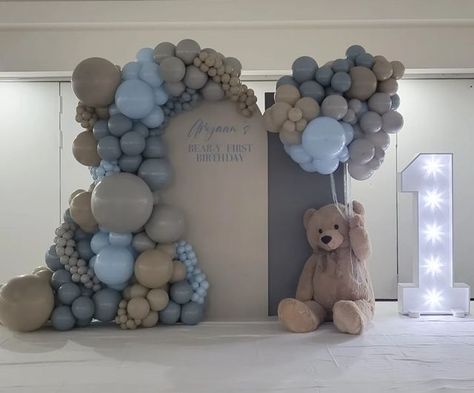 Baby Shower Balloons Boy, Ballon Birthday, Blue Balloon Garland, Birthday Ballon, Party Decorations Kids, Idee Babyshower, Boy Birthday Decorations, Baby Birthday Themes, Baby Shower Theme Decorations