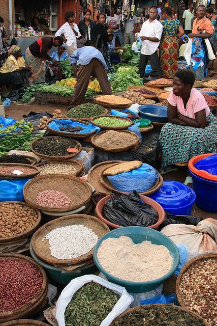 Hopefully my best friend and I will be here this summer  Lilongwe Market, Malawi by © Philipp Hamedl, via Flickr Lilongwe Malawi, Africa Photos, Malawi Africa, Graphic Communication, Africa Photography, Street Vendors, African Travel, African Market, Landlocked Country