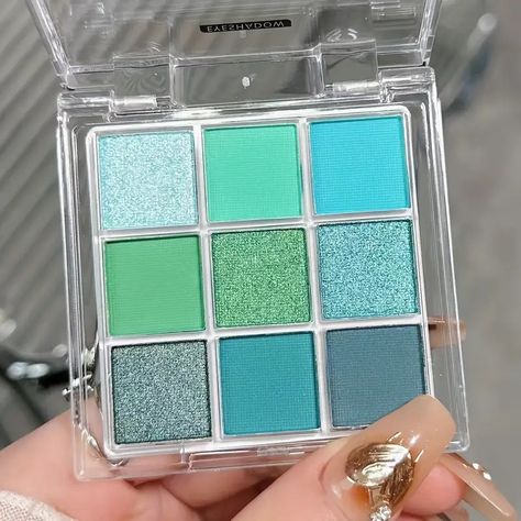 Paleta Sombras Ojos New Green Forest 2024 9 Colores Color - Temu Spain Green Eyeshadow Palette, Smokey Eyeshadow Palette, Dark Green Eyes, Colorful Eyeshadow Palette, Bold Eyeliner, Shimmer Eye Makeup, Eye Makeup Palette, Green Makeup, Green Eye