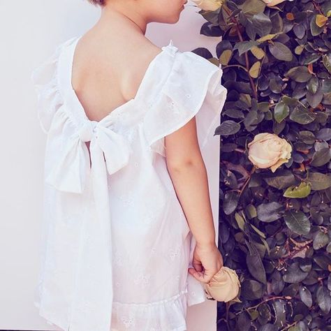 All dressed up  The Little Daisy Bow Dress, available in sizes 2T-6. | #LilLemons Toddler Girl Haircut, Toddler Haircuts, Girls Short Haircuts, Girls Cuts, Toddler Girl Shorts, Girl Haircut, Kids Hair Cuts, Camellia Flower