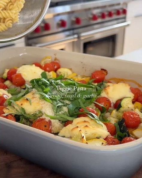 Which one would you eat? 1,2 or both? 

By @maxiskitchen

1) Roasted veggie + ricotta pasta✨
.
▪️1 Medium Zucchini, diced▪️1 Me... | Instagram Puffed Pastry, Maldon Salt, Season Recipes, Pastry Ideas, Plant Based Cheese, Roast Zucchini, Ricotta Pasta, Yellow Summer Squash, Rotini Pasta