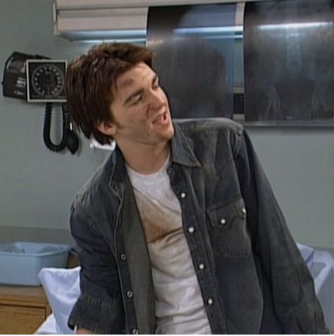 Drake 2000s, Drake Bell 90s, Drake Bell 2000s, Young Drake Bell, Drake Bell Drake And Josh, Drake Throwback, Drake Parker, Ralph Macchio 30 Years Old, Parker Aesthetic