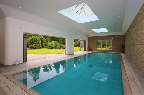 Swimming Pool Lighting, Small Indoor Pool, Swimming Pool Ideas, Indoor Pool House, Pool Lighting, Indoor Swimming Pool Design, Luxurious Mansion, Indoor Pool Design, Piscina Interior