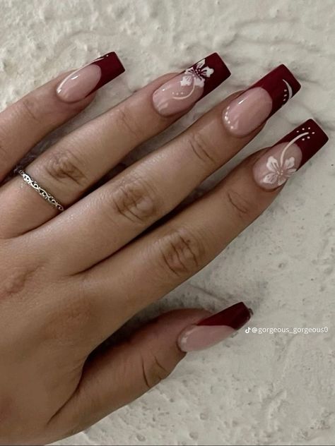 Square Nail Designs Burgundy, Red And White Hibiscus Nails, Dark Red Nail Designs Coffin, Sweet 16 Nails Acrylic Red, Nails Acrylic Hibiscus, Nail Inspo Coffin Medium Design, Burgundy Nails With Flowers, Summer To Fall Nails Short, Red Nails With Hibiscus Flower