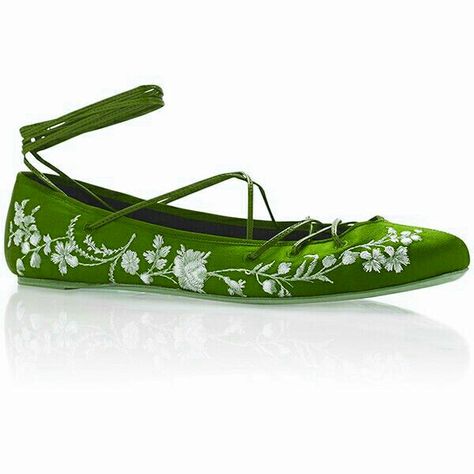 Green Ballet Shoes, Leaf Shoes, Green Flats Shoes, Green Ballet Flats, Whimsical Shoes, Peach Shoes, Fashion 23, Museum Aesthetic, Viking Wedding