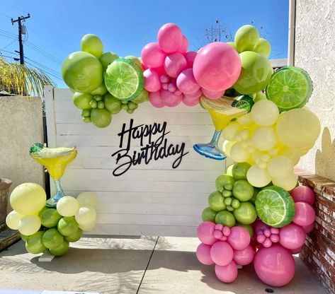 Birthday Decoration Ideas At Home, Birthday Decoration Ideas, Deco Ballon, Simple Birthday Decorations, Bday Party Theme, Pool Birthday, Diy Balloon Decorations, Birthday Party Theme Decorations, Home Decor Idea