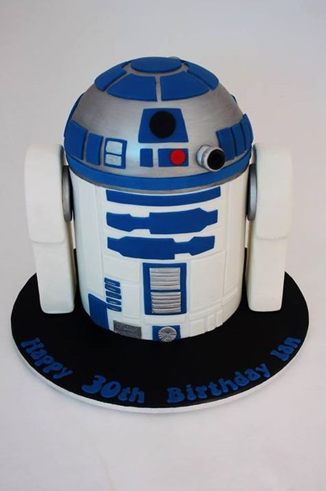 R2D2 cake                                                                                                                                                                                 More R2d2 Cake, Star Wars Birthday Cake, Extreme Cakes, Star Wars Cake, Sculpted Cakes, Birthday For Him, Star Wars Birthday, Star Wars Kids, Star Wars Party