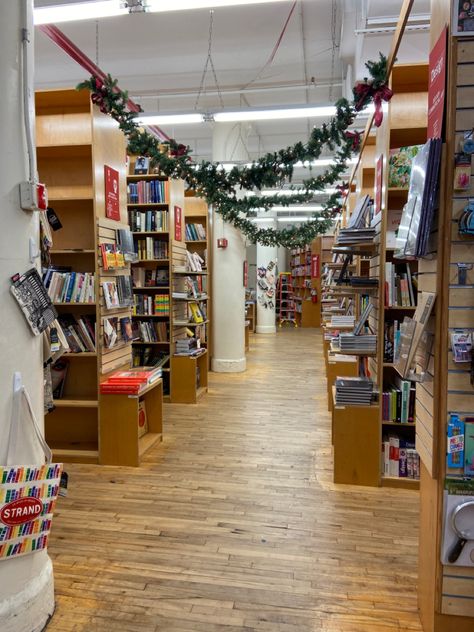 Christmas Bookstore, Strand Bookstore, Bookstore, Photo Wall, Stairs, Frame, Books, Christmas, Wall