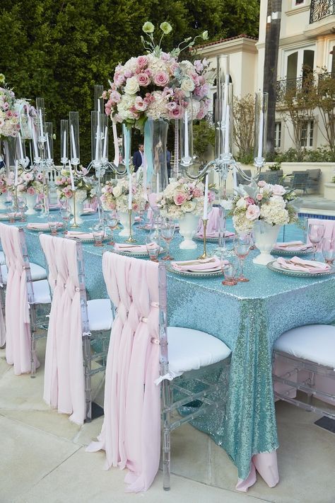 Small Quinceanera Party Ideas, Mermaid Birthday Party Backdrop, Quinceanera Party Ideas, Under The Sea Quinceanera Theme, Mermaid Theme Wedding, Adult Mermaid Party, Sea Wedding Theme, Little Mermaid Wedding, Ariel Wedding