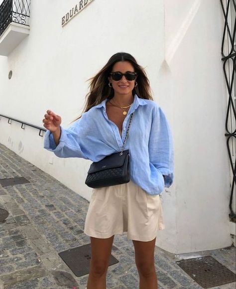 Ideas para usar una camisa oversized en la playa Mode Dope, Boho Styl, Europe Outfits, Italy Outfits, Moda Vintage, Mode Inspo, Looks Chic, Trend Fashion, 가을 패션