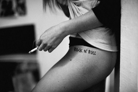 Rock And Roll Tattoo, Rock N Roll Tattoo, Rockstar Tattoo, Rock And Roll Girl, Rock Tattoo, Music Tattoo, Piercing Tattoo, Mini Tattoos, Inspirational Tattoos