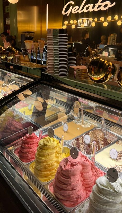 Ice Cream Shop Aesthetic, Gelato Shop, Stone Soup, Ice Cream Brands, Yummy Ice Cream, Shop Aesthetic, Cream Aesthetic, Food Recepie, Aesthetic Coffee