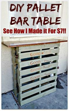 Step by Step tutorial of how to make this easy DIY pallet bar table for cheap! I definitely need to make this for entertaining in the backyard. This would make a great side table for the grill area. Pallet Bar Table, Palet Bar, Diy Pallet Bar, Pallet Wood Bar, How To Make A Bar, Pallet Bar Diy, Wood Bar Table, Pallet Bar, Grill Area