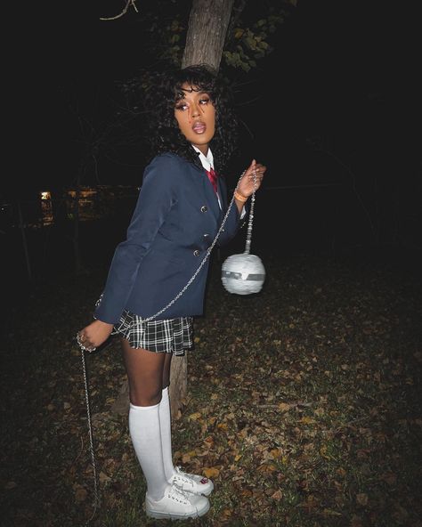 Gogo Kill Bill Costume, Gogo Yubari Costume, Kill Bill Costume, Gogo Yubari, Girly Tingz, Hot Halloween, Hot Halloween Outfits, Trendy Halloween Costumes, Halloween Costumes Friends