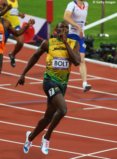 Usian Bolt Wallpaper, Usain Bolt Wallpapers Hd, Usain Bolt Aesthetic, Usain Bolt Wallpapers, Sports Pics, Usain Bolt Pose, Running Wallpaper, Usian Bolt, Usain Bolt Running