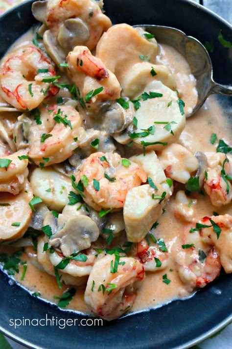 Make this LOW CARB, French Mixed seafood dish with shrimp, scallops, heavy cream, mushrooms. Fancy within minutes. #shrimp #scallops #mixedseafood. #spinachtiger #ketoseafoodrecipe #ketorecipe #lowcarbrecipe #lowcarbseafoodrecipe Mix Seafood Recipe, Mixed Seafood Dishes, Fancy Seafood Dishes, Mixed Seafood Pasta, Seafood Mix Recipes, Dish With Shrimp, Wine Butter Sauce, Mixed Seafood Recipe, White Wine Butter Sauce