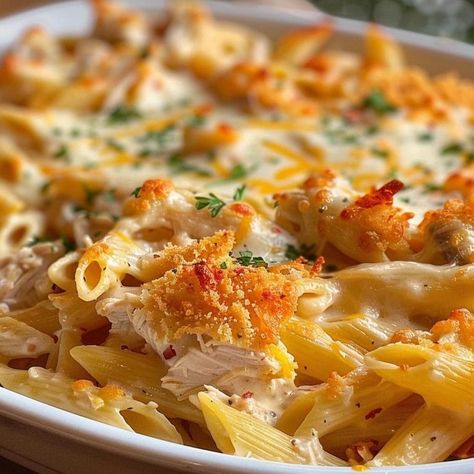 Homestyle Chicken Penne Casserole Mexican White Trash Recipe, Chicken Penne Casserole, Penne Casserole, Chicken Salad Recipe Easy, Chicken Penne, Leftover Rotisserie Chicken, Italian Pasta Recipes, Pasta Casserole, Chicken Pasta Recipes