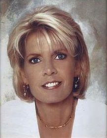 Image result for meredith baxter Female Godesses, Meredith Baxter, Sally Struthers, Alan Thicke, Cindy Williams, Glenn Close, Silver Highlights, Farrah Fawcett, Elton John