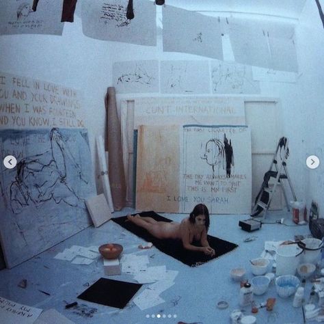 Artist Workspace, Tracey Emin, Empty Canvas, Foto Art, 인물 사진, Art Plastique, Space Art, Art Studios, Artist At Work