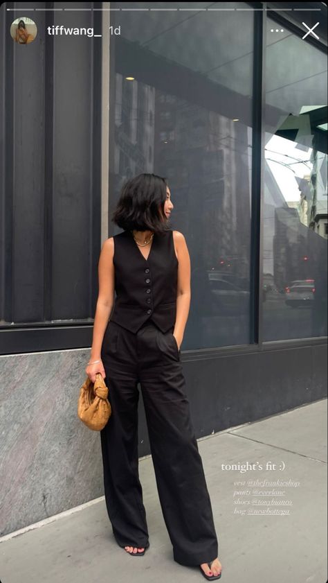 Outfit Formal Mujer Juvenil, Jumpsuit Outfit Work, Cute All Black Outfits, Pantsuit Outfit, Black Vest Outfit, Outfit Formal Mujer, Black Pantsuit, Outfits Juvenil, Outfit 90s