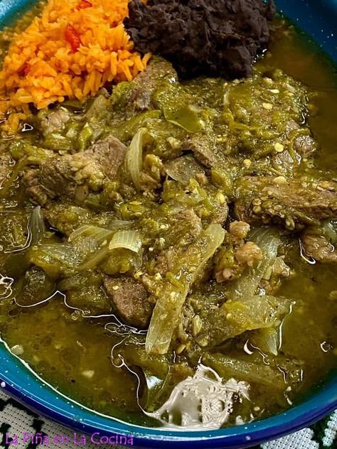 Beef Chili Verde, Green Chili Verde, Chili Verde Recipe, Green Chile Stew, Green Chili Recipes, Con Carne Recipe, Ground Beef Chili, Chili Verde, Chile Recipes