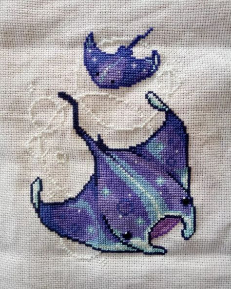 Emory (@emorystitches) • Instagram photos and videos Stitching Art Embroidery, Cool Pixel Art Grid, Cross Stitch Patterns Animals, Cute Cross Stitch Patterns, Cross Stitch Ideas, Beginning Embroidery, Fairy Cross Stitch, Nature Cross Stitch, Pixel Art Grid