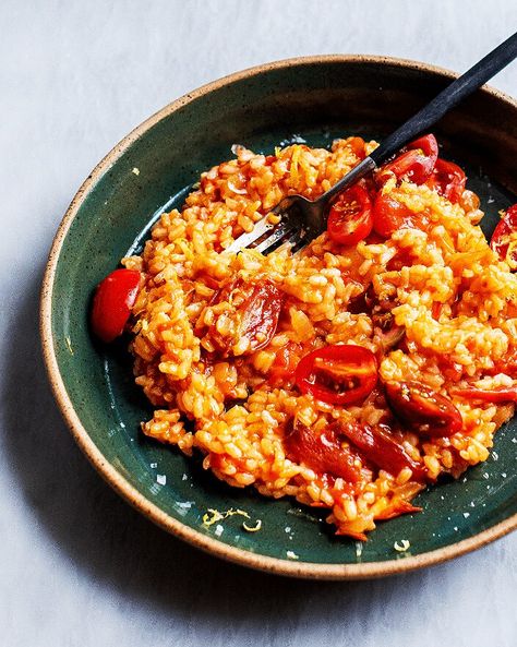 Easy Tomato Risotto with Parmesan | Tried and True Recipes Tomato Parmesan Risotto, Risotto Recipes Tomato, Risotto Tomato, Baked Risotto Recipes, Tomato Risotto Recipes, Risotto Recipes Easy, Potato Sandwich, Risotto Dishes, Parmesan Risotto