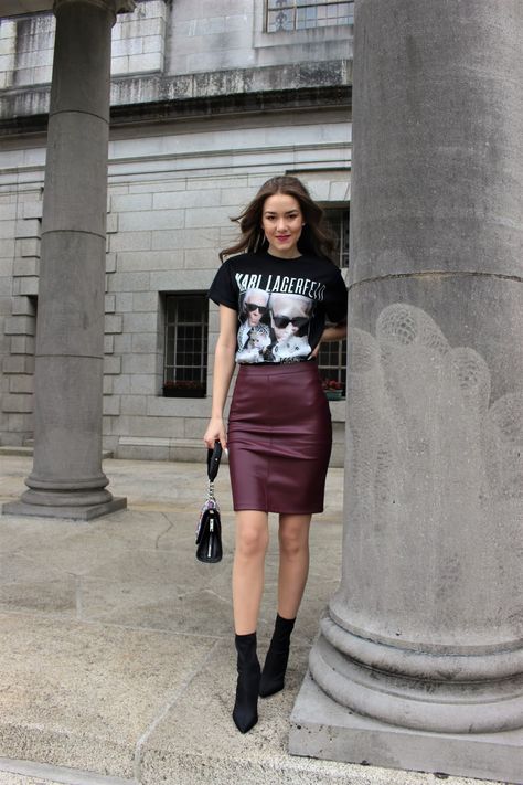 Autumn Elegant and Edgy Outfit - Homage T-Shirt, Leather Skirt and Sock Boots - Sinnamona Fall Sock Boots Outfit, Fake Leather Skirt Outfit, Edgy Semi Formal Outfit, Socks Boots Outfit, Black Sock Boots Outfit, Pencil Skirt And Tshirt, Bar Ootd, Edgy Elegant Style, Sock Boots Outfit