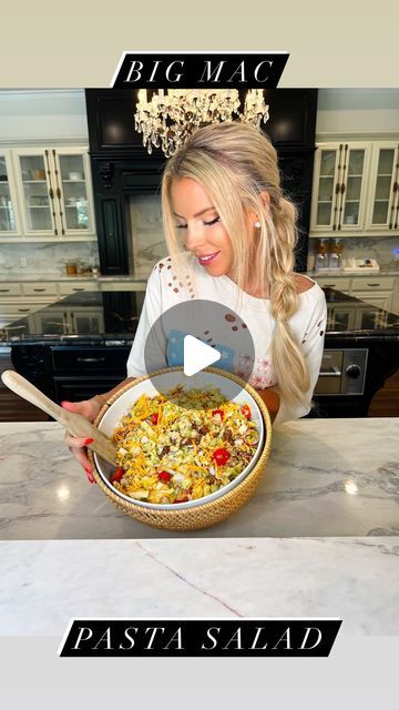 Macy Blackwell on Instagram: "Big Mac Pasta Salad!🍔 Obsessed with Big Macs, but wanted something a little lighter and homemade to enjoy for a summer meal! This is spot on!!!! Tastes exactly the same, so delicious!! ⭐️⭐️⭐️⭐️⭐️

Ingredients:

16 oz rotini (cooked, drained, cooled) 
1 lb ground beef (cooked and drained)
2 cups shredded cheddar 
1 cup white onion (chopped)
1 cup dill pickles (chopped)
1 cup mini tomatoes (halved)
2 cups shredded lettuce 
Sesame seeds 

Copycat Mac Sauce:  2 cup mayonnaise 1/2 cup sweet pickle relish 3 tablespoons tablespoon yellow mustard 1 teaspoon apple cider vinegar 2 teaspoon paprika
1 teaspoon garlic powder 
1 teaspoon onion powder

Directions: 

1. Add ingredients together in a large bowl. 
2. Mix sauce ingredients together in a small bowl and pour over Big Mac Pasta Salad, Mac Pasta Salad, Big Mac Pasta, Mini Tomatoes, Macy Blackwell, Big Mac Salad, Easy Peasy Recipes, Delicious Appetizer Recipes, Summer Meal