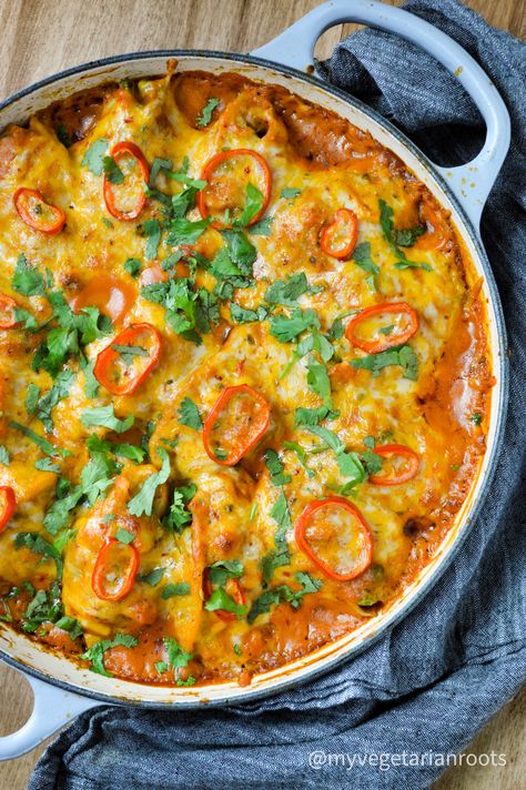 Baked Shells, Spicy Vegetarian Recipes, Tikka Masala Sauce, Masala Sauce, Veggie Lasagna, Fusion Dishes, Dinner Prep, Delicious Pasta, Paneer Recipes