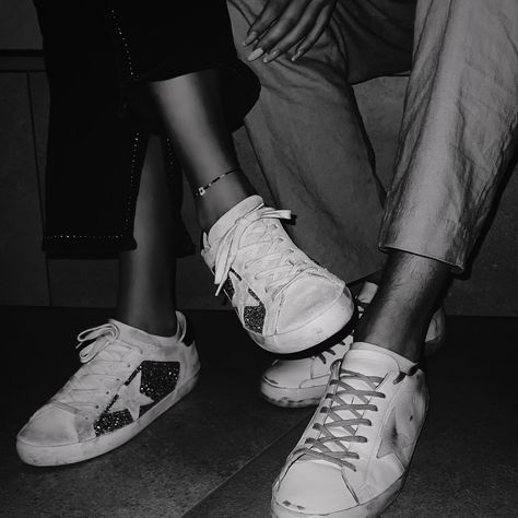 Golden Goose Black And White, Golden Goose Sneakers Aesthetic, Golden Goose Aesthetic, Goose Aesthetic, Golden Goose Outfit, Big Diamond Engagement Rings, Couple Sneakers, Mediterranean Summer, Super Rich Kids