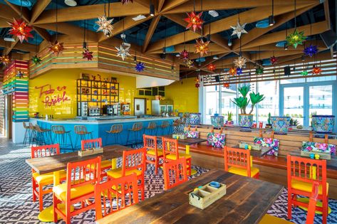 Californian-Mexican restaurant opens up at The Palm’s West Beach - Caterer Middle East Beachfront Restaurant, Mexican Restaurant Design, Tuna Ceviche, Traditional Mexican Dishes, Mexican Beaches, Saturday Brunch, Soft Tacos, Mango Salad, Palm Jumeirah