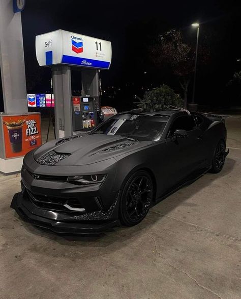 Matte Black Hellcat, All Black Cars, Custom Luxury Cars, Custom Hellcat, Nice Cars For Women, Nice Fast Cars, Cool Car Wraps, Black Hellcat, Baddie Cars