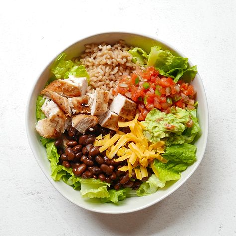 Chicken burrito bowl | Recipes | WW USA Ww Bowls, Ww Lunches, Ww Pizza, Ww 2023, Ww 2024, Healthy Burrito Bowl, Bean Burrito, Gnome Tree, Ww Food