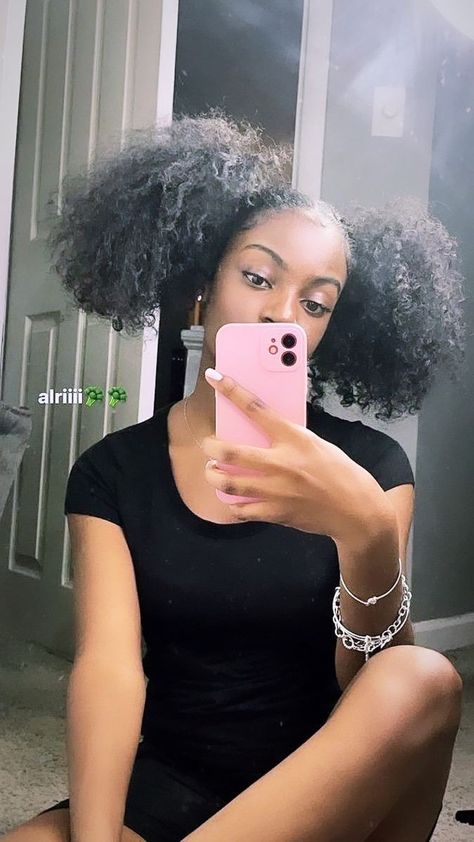 Sleek Puff Natural Hair, 2 Ponytails Natural Hair, High Ponytail Hairstyles For Black Women Natural Hair, Two Ponytails Natural Hair, Easy Hairstyles Ponytail, Quick Braids, Black Ponytail, Cute Natural Hairstyles, Aesthetic Hairstyles