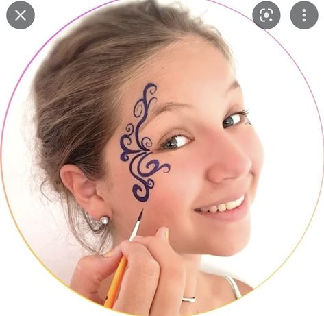 How To Face Paint, Paint Swirls, Face Painting Supplies, Face Painting Tips, Face Painting Designs, Storing Paint, Step By Step Painting, Painting Class, Interesting Faces