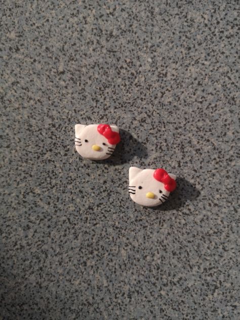 Handmade polymer clay earrings by Macsy's collection Hello Kitty Earrings, Cat Earrings, Handmade Polymer Clay, Polymer Clay Earrings, Clay Earrings, Sugar Cookie, Polymer Clay, Hello Kitty, Kitty