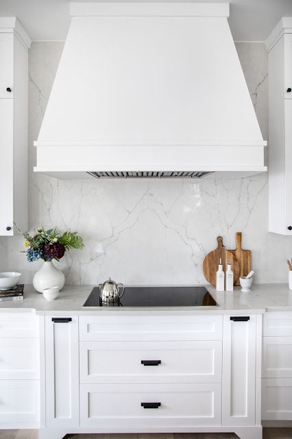 White Kitchen Hood, Black Interior Doors, Kitchen Hood, Timeless Kitchen, Kitchen Hoods, Wood Kitchen Cabinets, Wall Trim, Renovation Ideas, Painted Doors