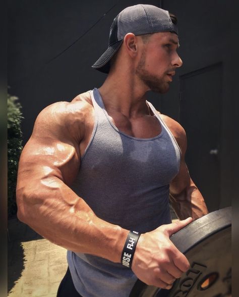 Chase Ketron, Huge Biceps, Gym Guys, Bodybuilders Men, Big Muscles, Men's Muscle, Muscular Men, John Cena, Muscle Men