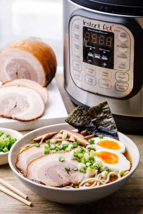 Instant Pot Ramen, Tonkatsu Ramen, Fresh Ramen Noodles, Pork Ramen, Ramen Broth, Pork Broth, Ramen Recipe, Brunch Items, Homemade Ramen