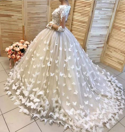 Dubai Wedding Dress, Butterfly Wedding Dress, Ivory Bridal Gown, Vintage Style Wedding Dresses, Long Sleeve Ball Gowns, Long Sleeve Wedding Gowns, Bridal Ball Gown, Pink Wedding Dresses, Lace Ball Gowns