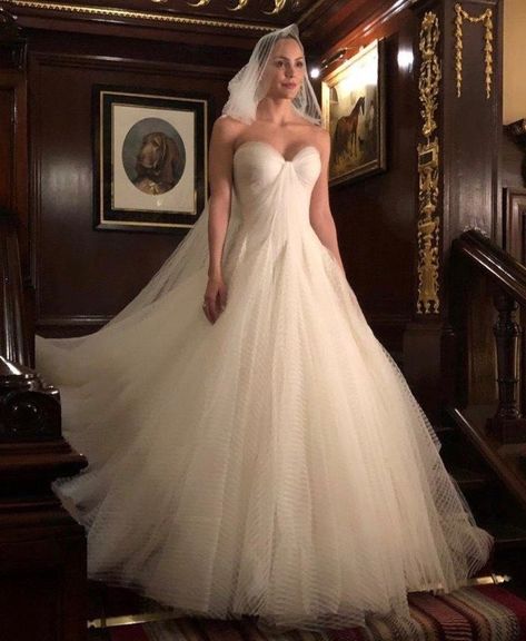 Katherine Mcphee Wedding, Drop Basque Waist Wedding Dress, Drop Waist Wedding Dress Ball Gown, Structured Wedding Dress, Zac Posen Wedding Dress, Katherine Mcphee, Drop Waist Gown, Celebrity Brides, Famous Wedding Dresses