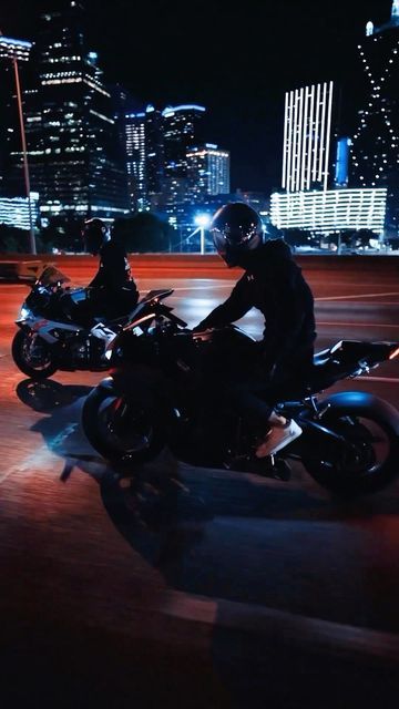 @leftb_hind on Instagram: "Bike life night life #bike #motorcycle #nightlife #twowheels" Study Island, Bike Gang, Bike Aesthetic, Motorcycle Aesthetic, Biker Aesthetic, Night Biking, November 3, Street Bikes, Bike Life