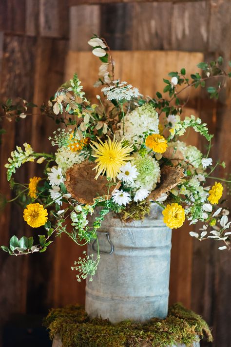 Water Can Flower Arrangements, Yellow Wedding Centerpieces, White Flower Arrangement, Preserved Flowers Bouquet, Yellow Flower Arrangements, Wildflower Centerpieces, Burgundy Wedding Flowers, Rustic Buffet, White Floral Centerpieces