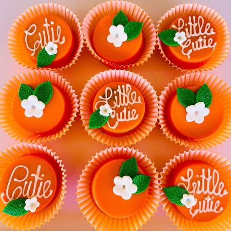 Orange Theme Dessert, Cutie Themed Desserts, Black And White Party Decorations, Unique Baby Shower Themes, Strawberry Box, White Party Decorations, Pretzel Dip, Custom Desserts, Baby Shower Treats