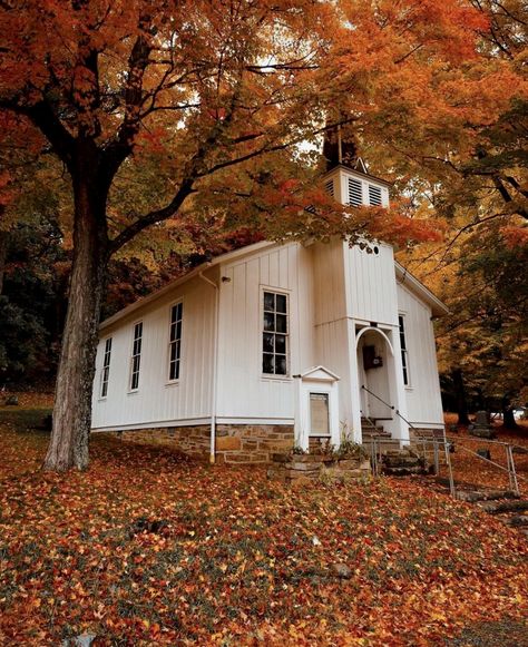 The Art Of Slow Living, Art Of Slow Living, Country Churches, Old Country Churches, Old School House, Church Pictures, God So Loved The World, Take Me To Church, Old Churches